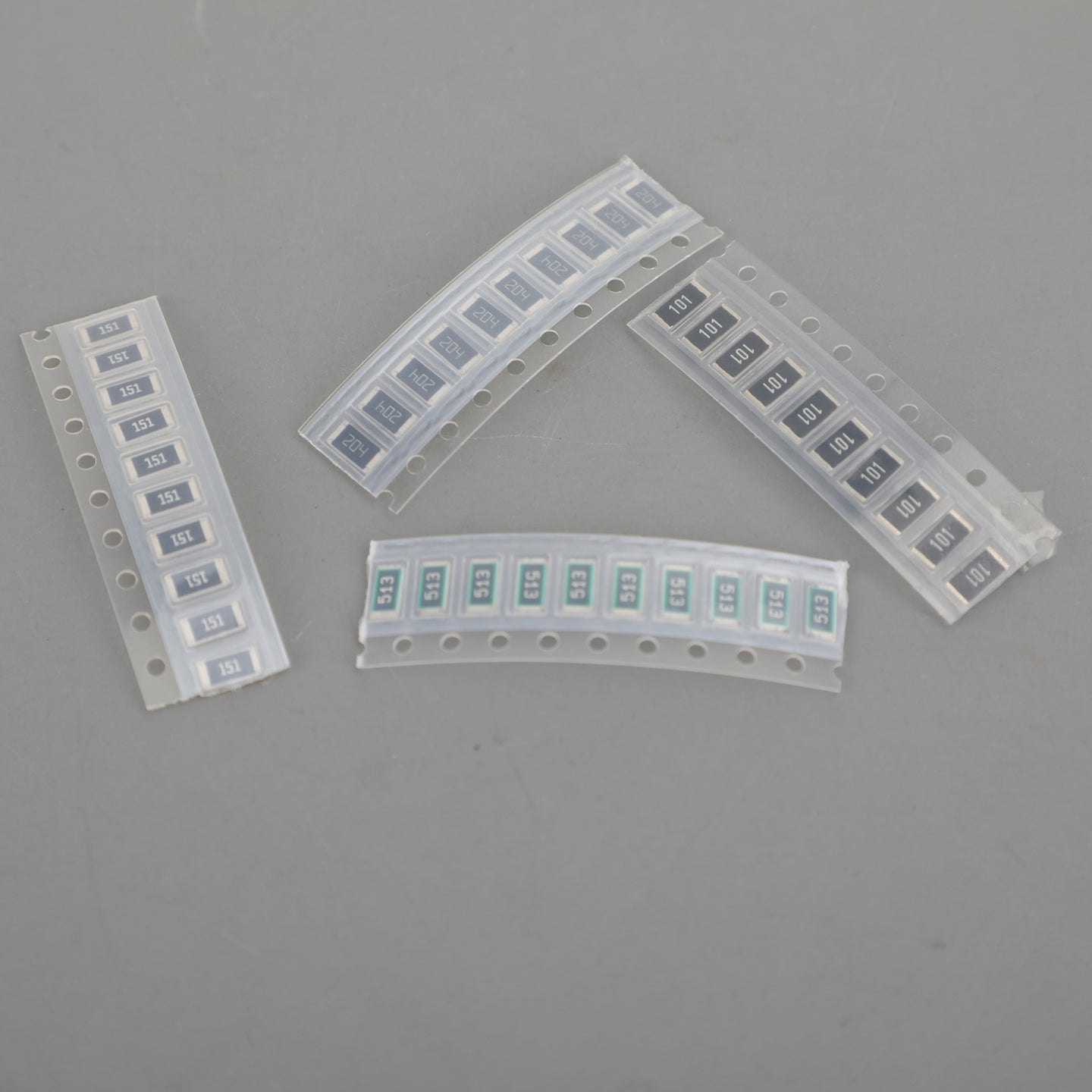 330PCS 2010 SMD Resistor Assorted Kit 1R-1M Ohm 5% 33 Values x 10PCS
