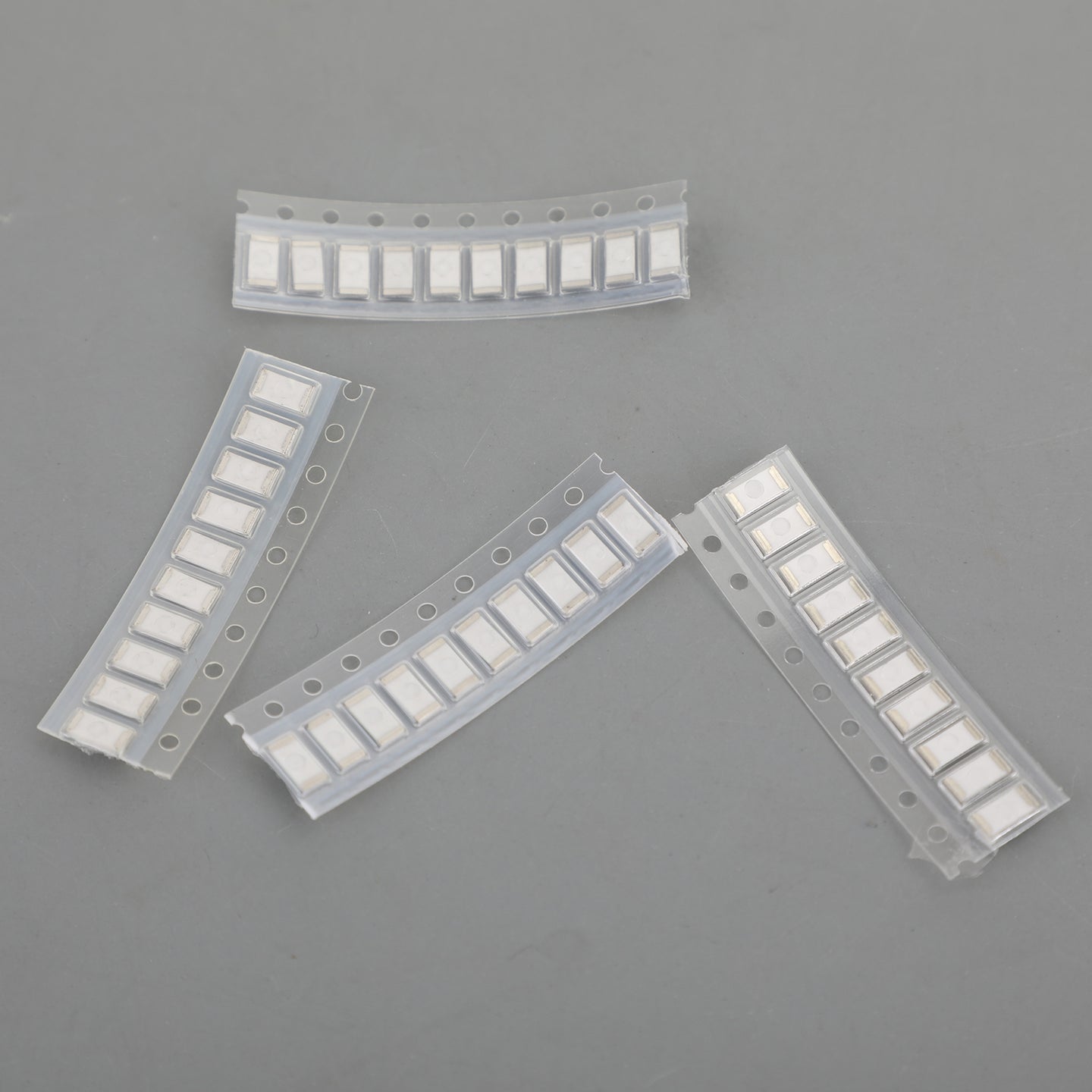 330PCS 2010 SMD Resistor Assorted Kit 1R-1M Ohm 5% 33 Values x 10PCS