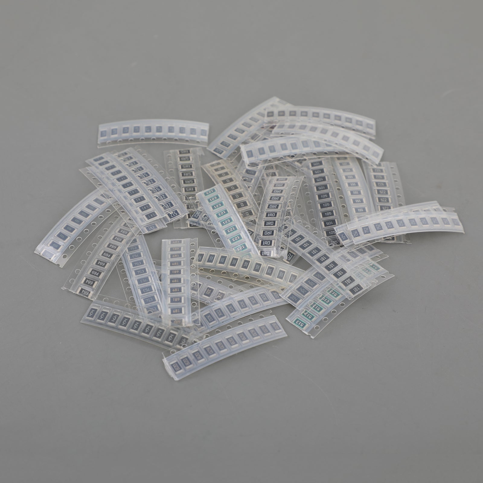 330PCS 2010 SMD Resistor Assorted Kit 1R-1M Ohm 5% 33 Values x 10PCS