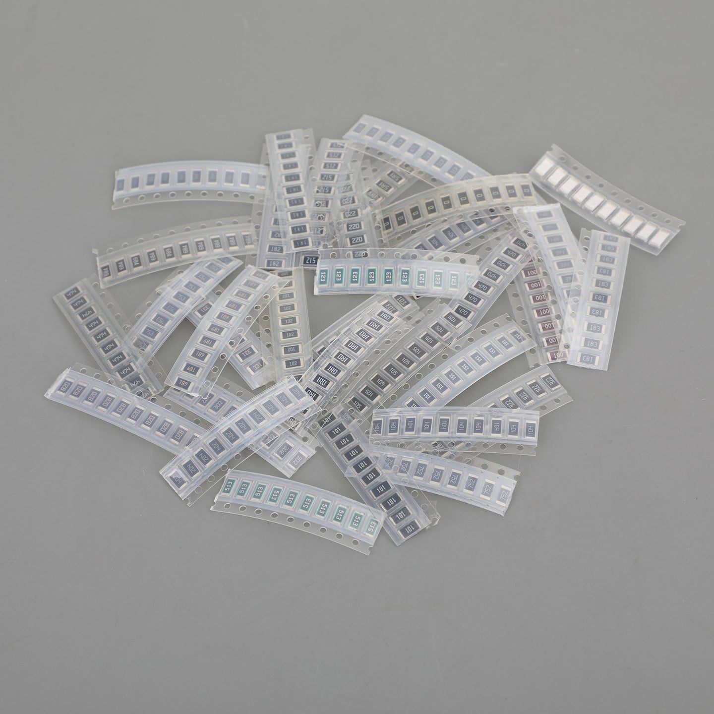 330PCS 2010 SMD Resistor Assorted Kit 1R-1M Ohm 5% 33 Values x 10PCS
