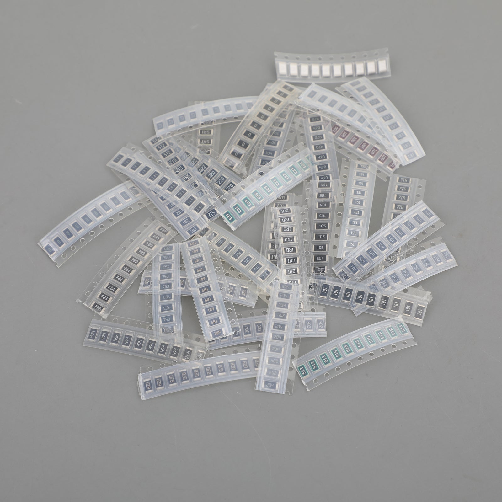 330PCS 2010 SMD Resistor Assorted Kit 1R-1M Ohm 5% 33 Values x 10PCS