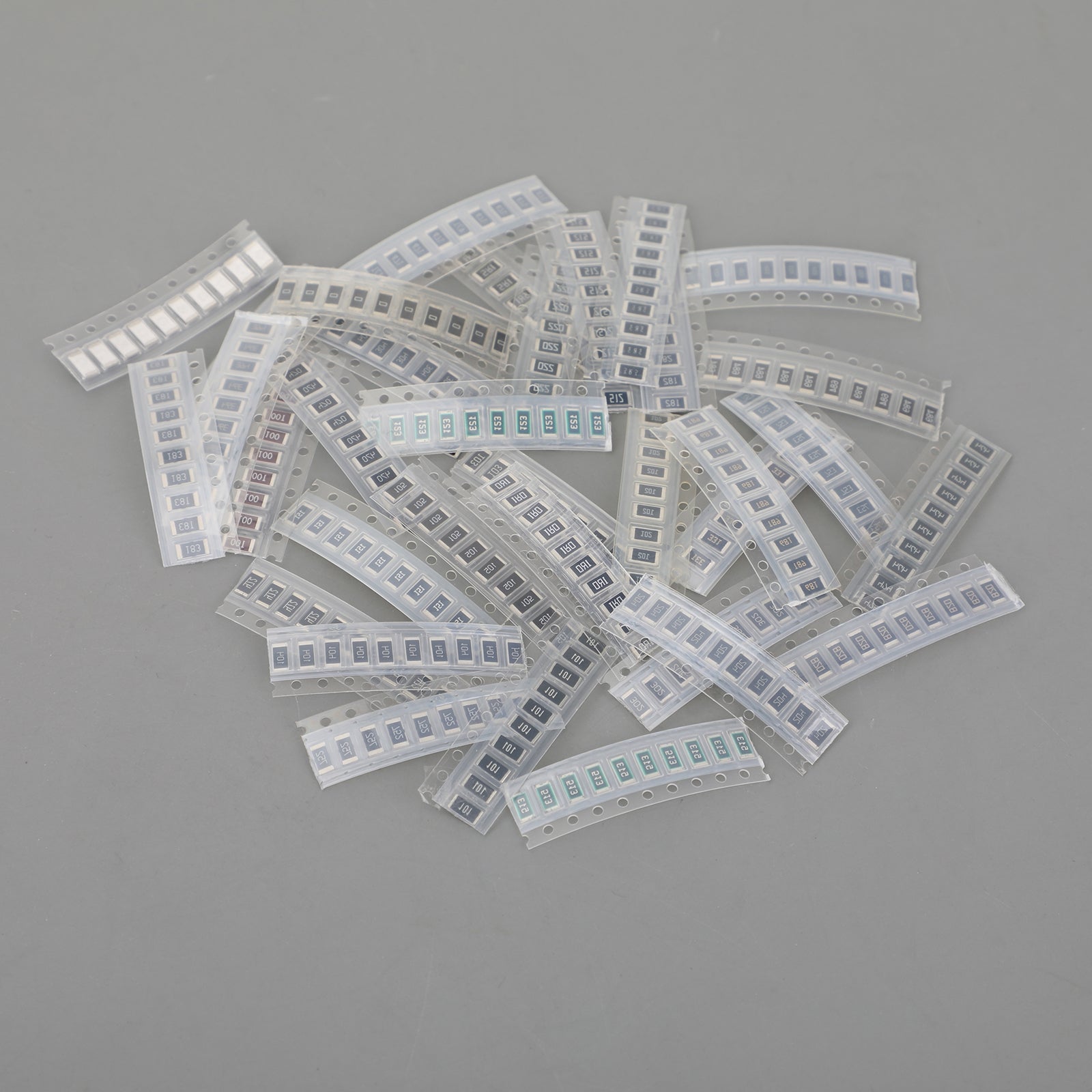 330PCS 2010 SMD Resistor Assorted Kit 1R-1M Ohm 5% 33 Values x 10PCS